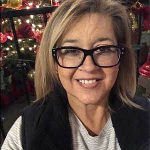 Meet your Posher, Sandra